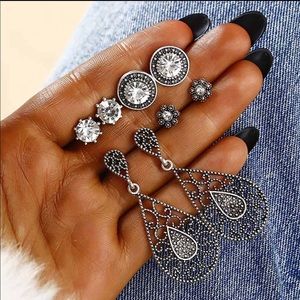 Earrings set of 4 🌼